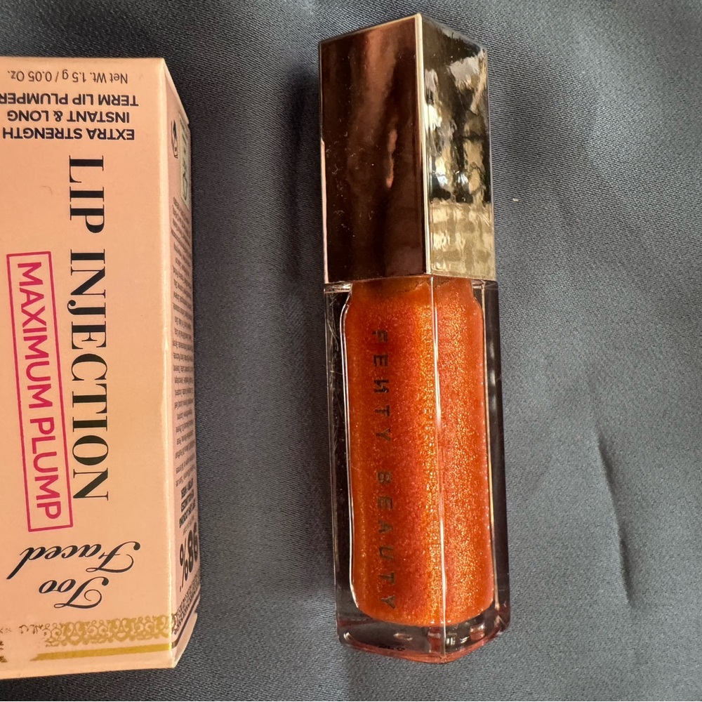 Fenty Beauty Gloss Bomb in Fenty Glow Fantasy and Too Faved mini lip injection